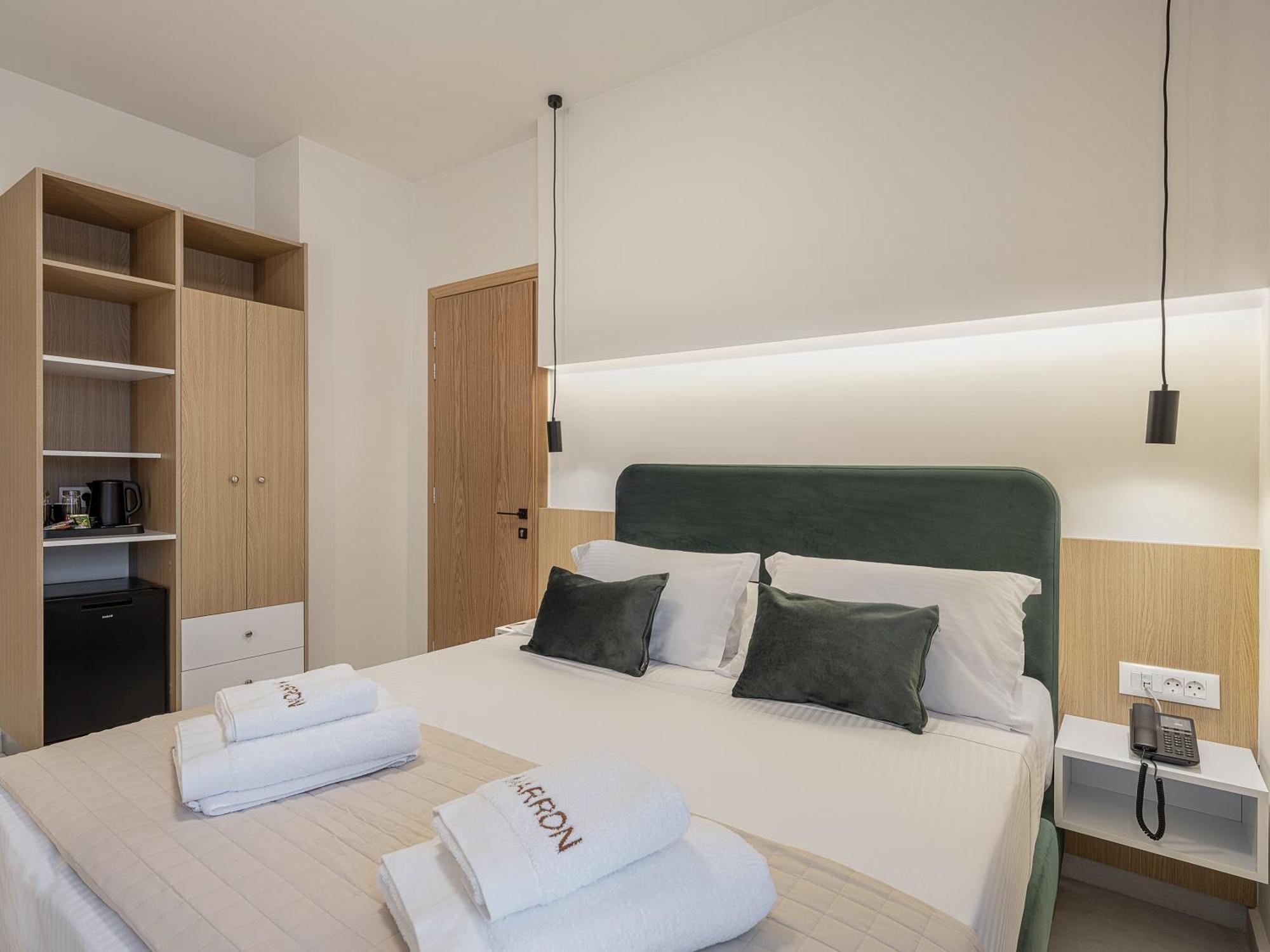 Miss Marrone City Hotel خانيا المظهر الخارجي الصورة