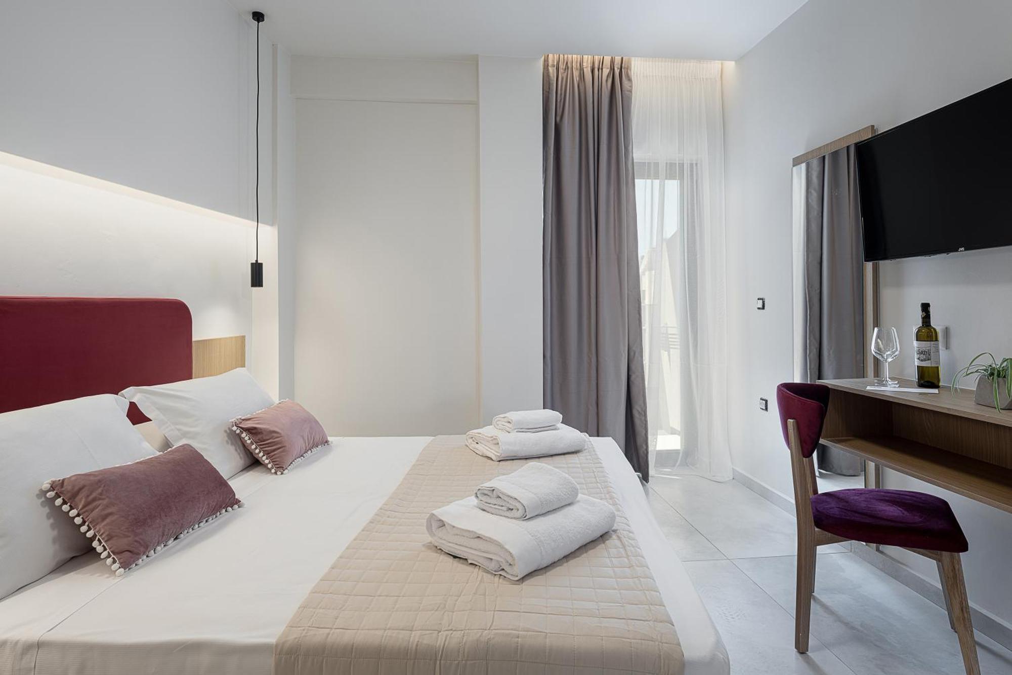 Miss Marrone City Hotel خانيا المظهر الخارجي الصورة