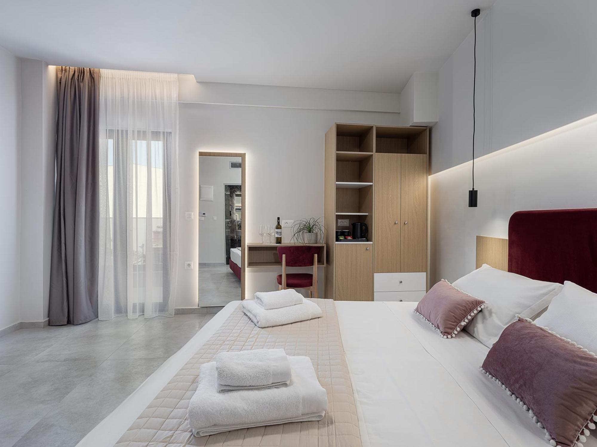 Miss Marrone City Hotel خانيا المظهر الخارجي الصورة